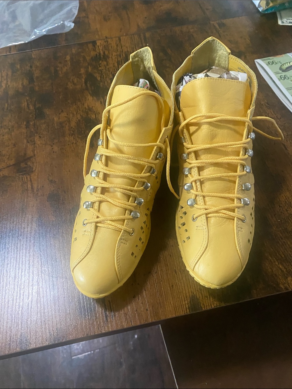 Women High-Top Sneakers in Yellow